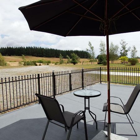 Mahana Farm Cottage Exterior photo
